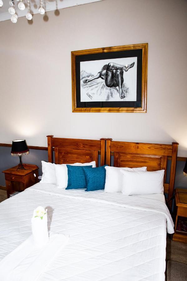 Woodpecker Guesthouse ฟิคส์เบอร์ก ภายนอก รูปภาพ
