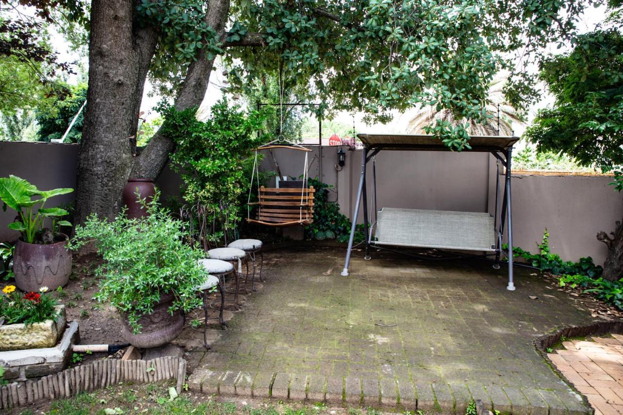 Woodpecker Guesthouse ฟิคส์เบอร์ก ภายนอก รูปภาพ