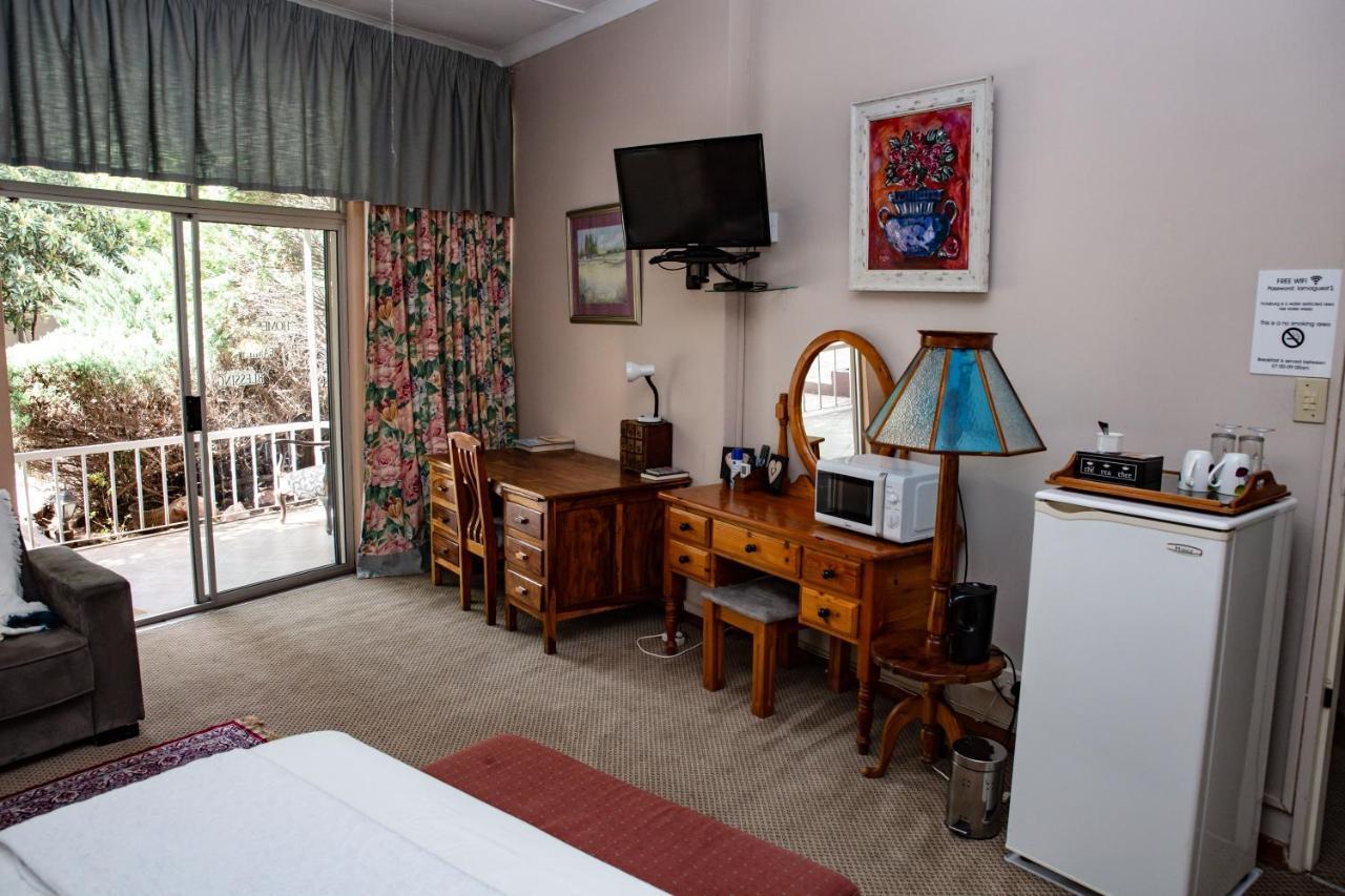 Woodpecker Guesthouse ฟิคส์เบอร์ก ภายนอก รูปภาพ