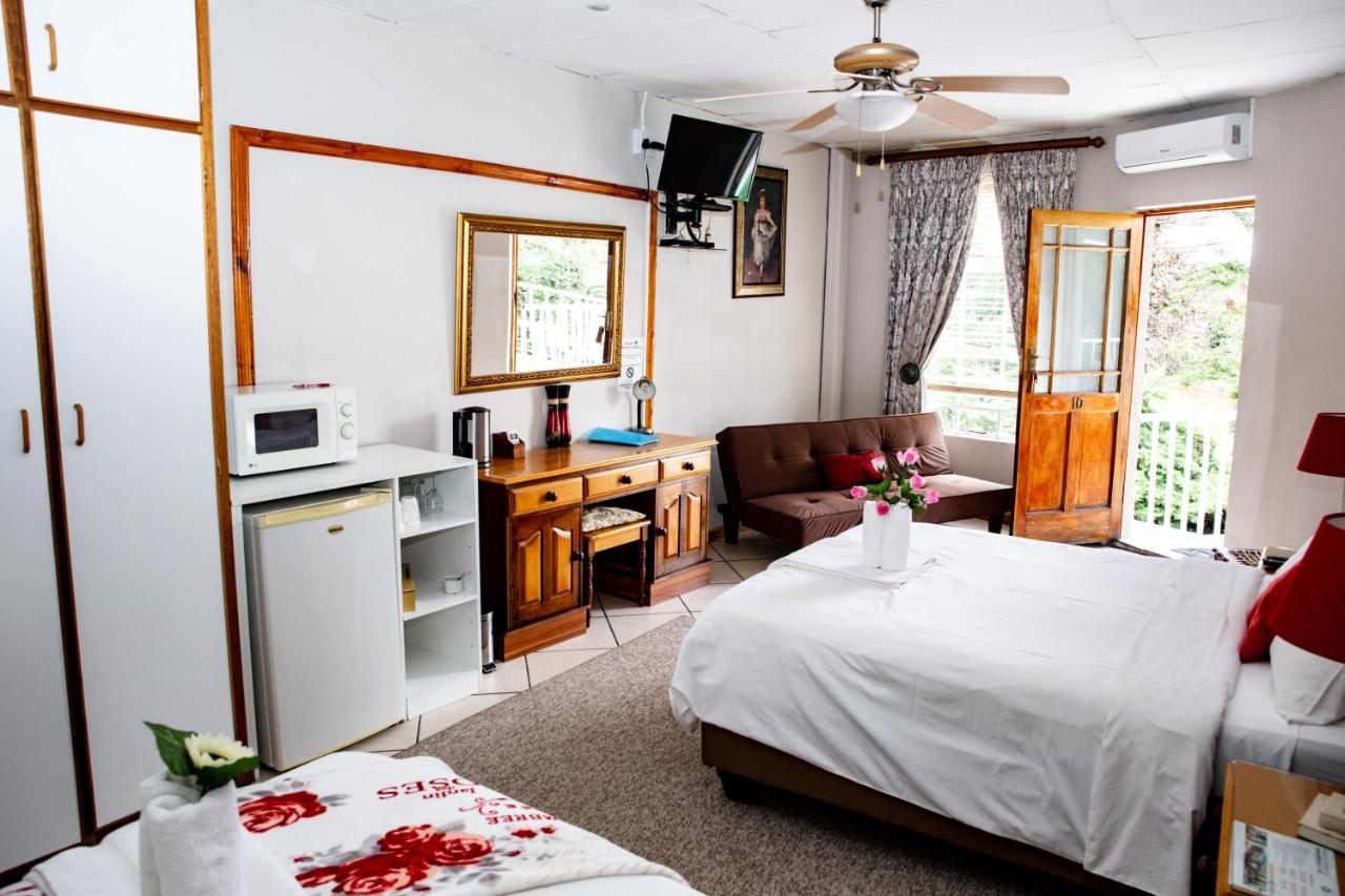 Woodpecker Guesthouse ฟิคส์เบอร์ก ภายนอก รูปภาพ